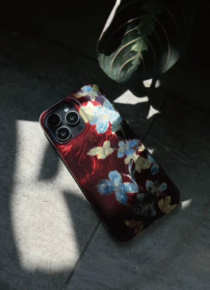 「Chinoiserie」Palace Flowers Printed Red Phone Case