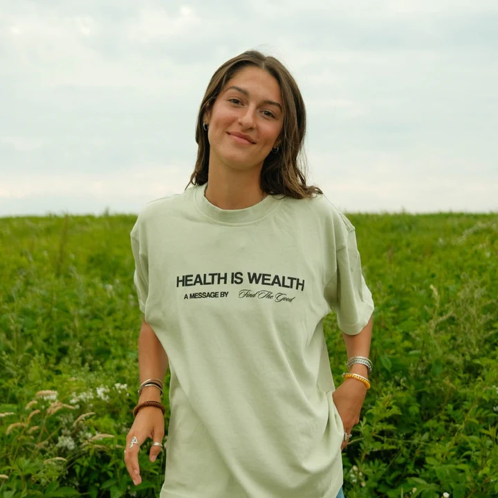 "Health Is Wealth" Heavyweight Tee - Pistachio