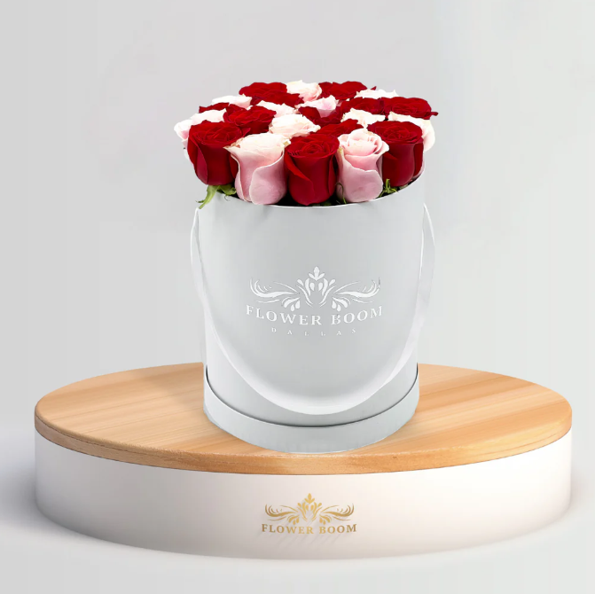 Classic Blush And Red Rose Box