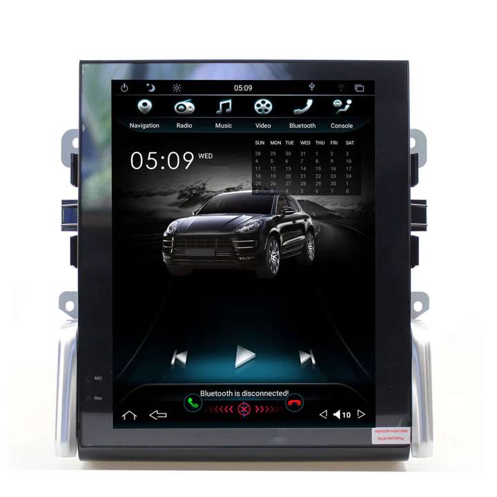 Porsche Macan | Tesla—style Apple Carplay Screen