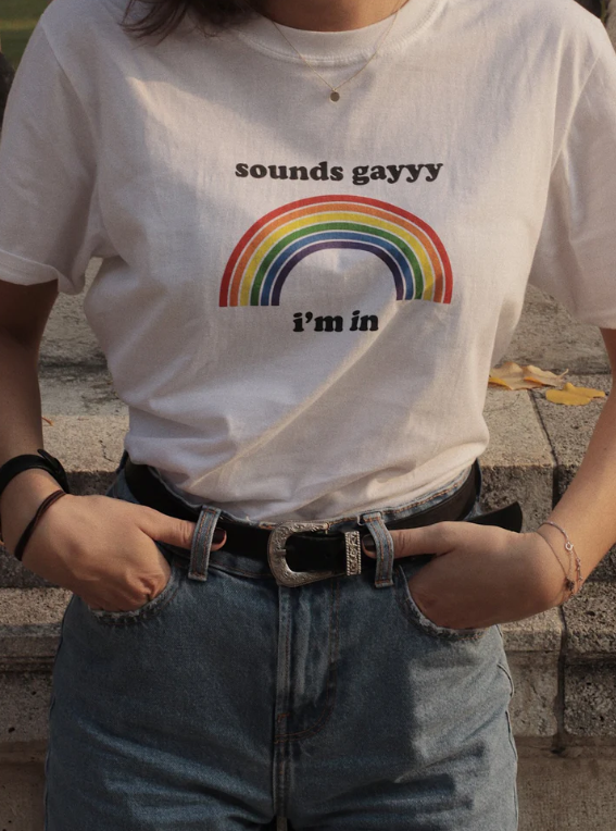 sounds gay I'm in T-Shirt
